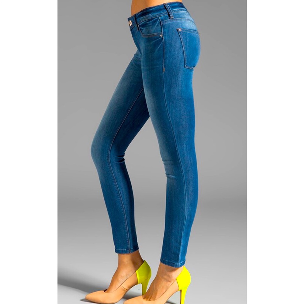 NWOT DL1961 Emma jeans in Arrow size 25